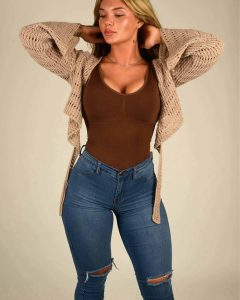 How old is Alaina Ellis? Age, Bio